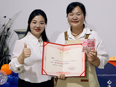 武汉市毅聆康贸易有限公司争霸赛-员工田莉获奖