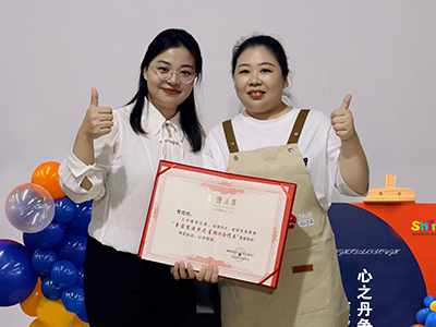 武汉市毅聆康贸易有限公司争霸赛-员工智迎迎获奖